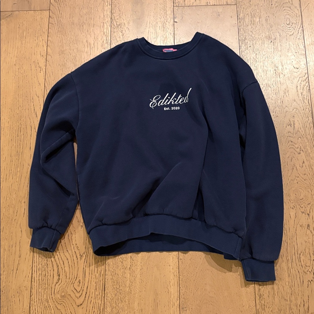 Edikted Navy Sweatshirt